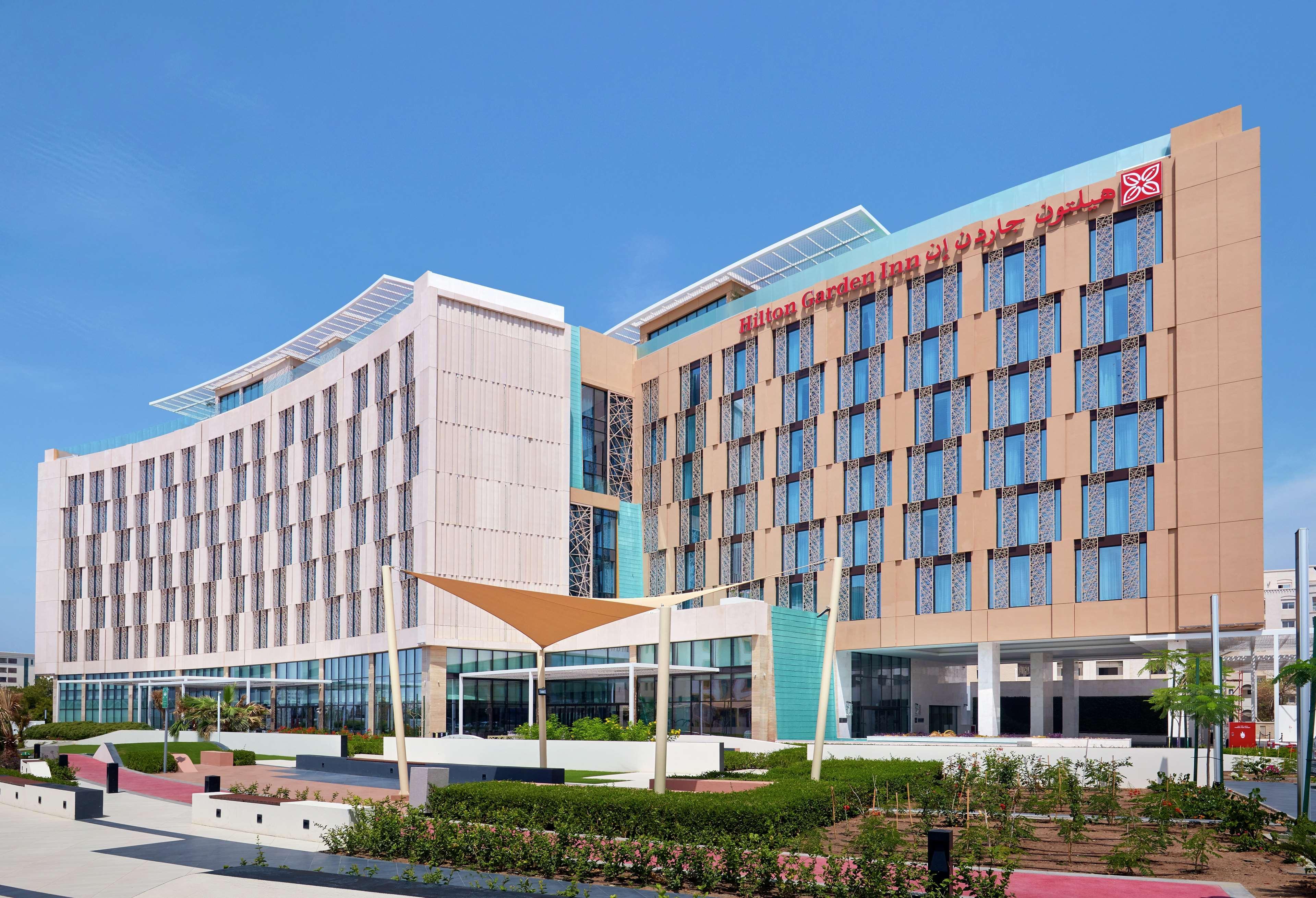 Hilton Garden Inn Muscat Al Khuwair Exteriör bild